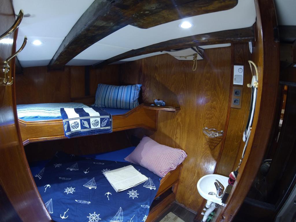 Boat Ms Cutty Jean Hotel Sliema Ruang foto